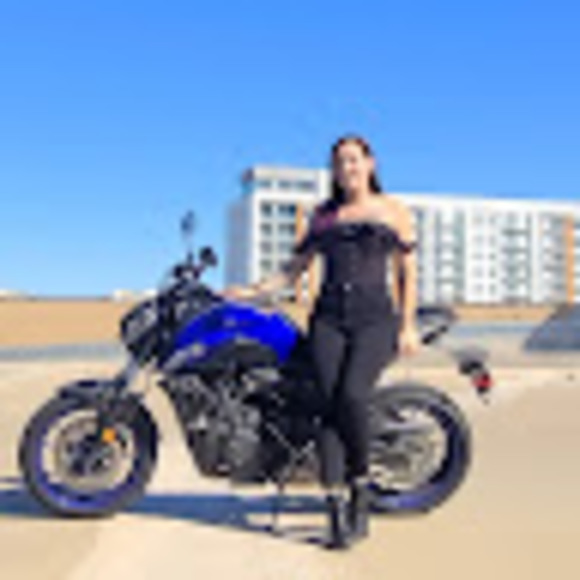 Meet your Posher, Madison - Picture 1 of 1